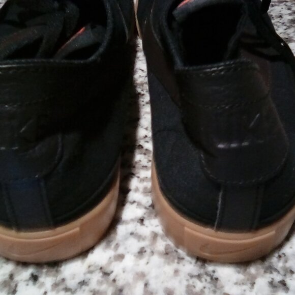 Nike !egacy low Top Sneakers - Picture 6 of 9